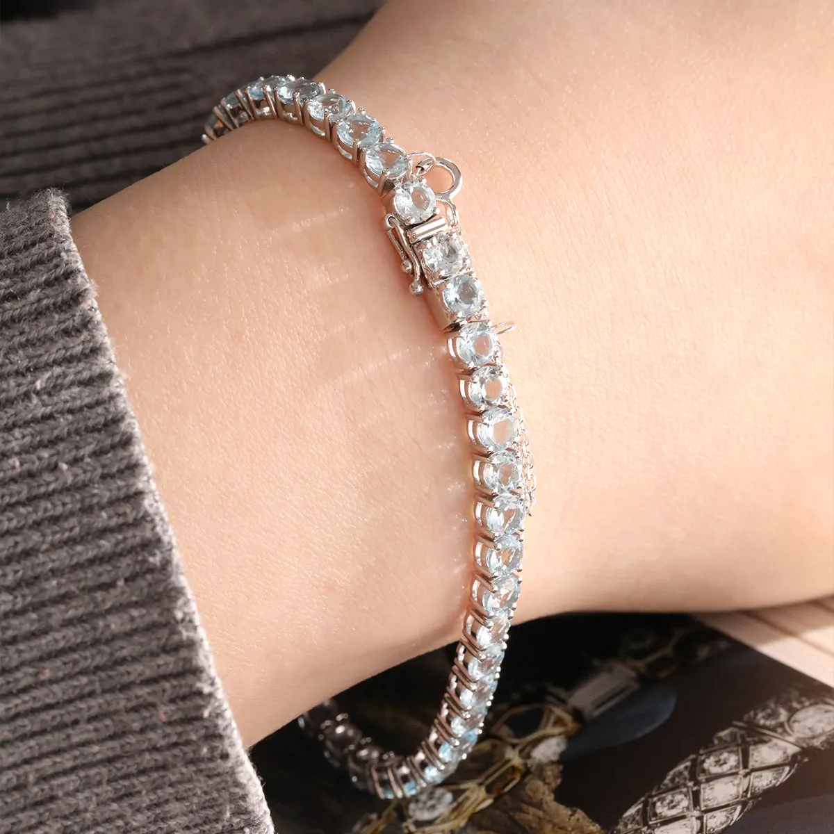 14K White Gold Round Cut Aquamarine Tennis Bracelet