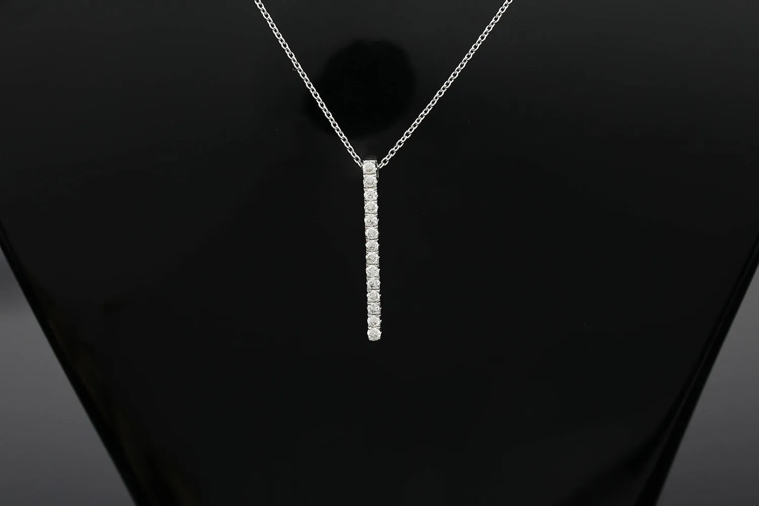 18k Gold Vertical Line Necklace