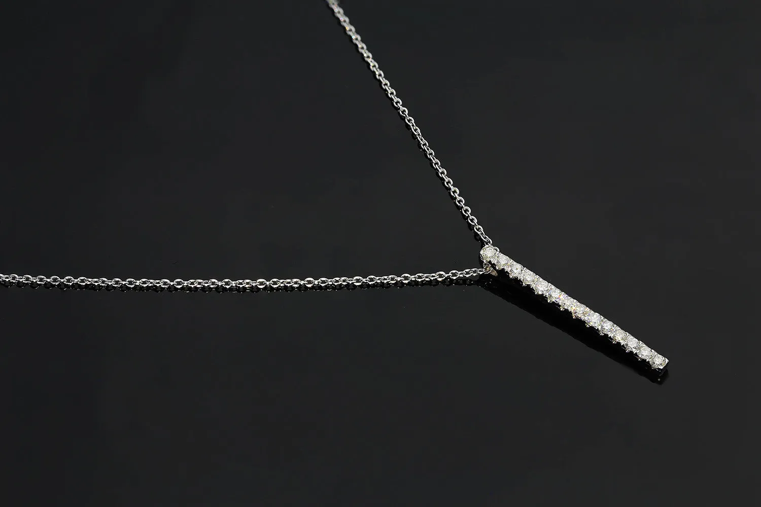 18k Gold Vertical Line Necklace