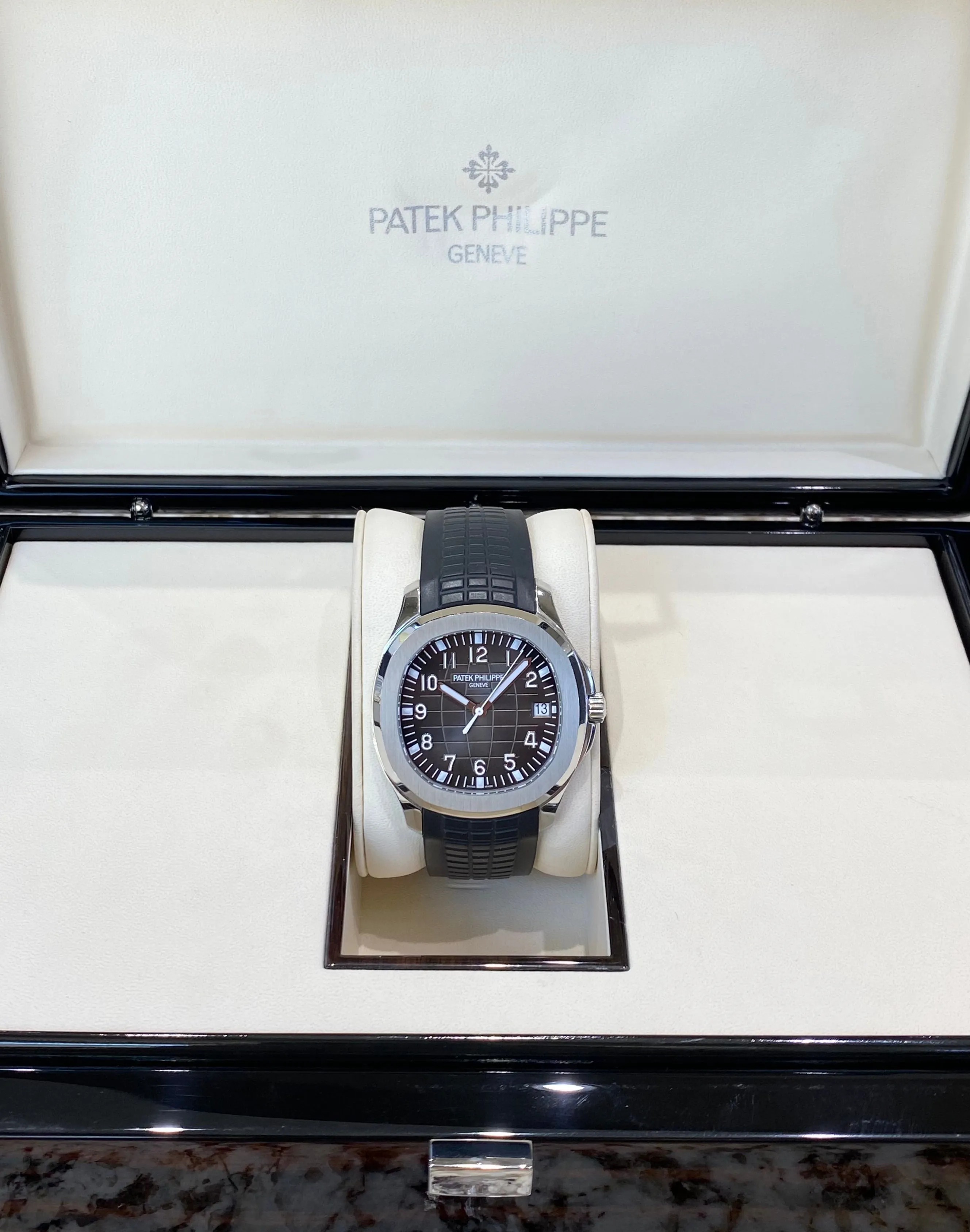 2021 Patek Philippe Aquanaut Self-Winding 5167A-001