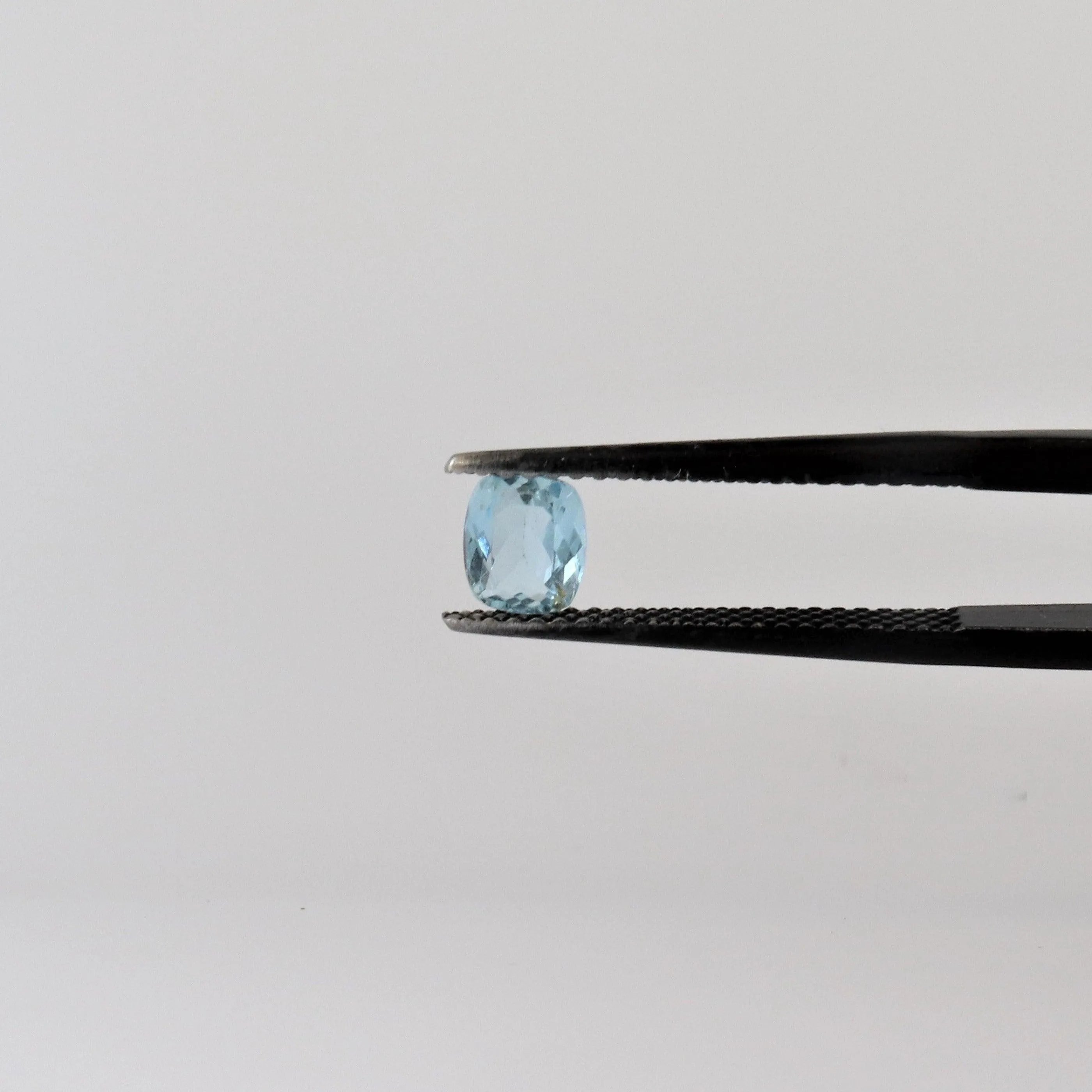 4.5mm x 5.3mm Cushion Aquamarine Stone