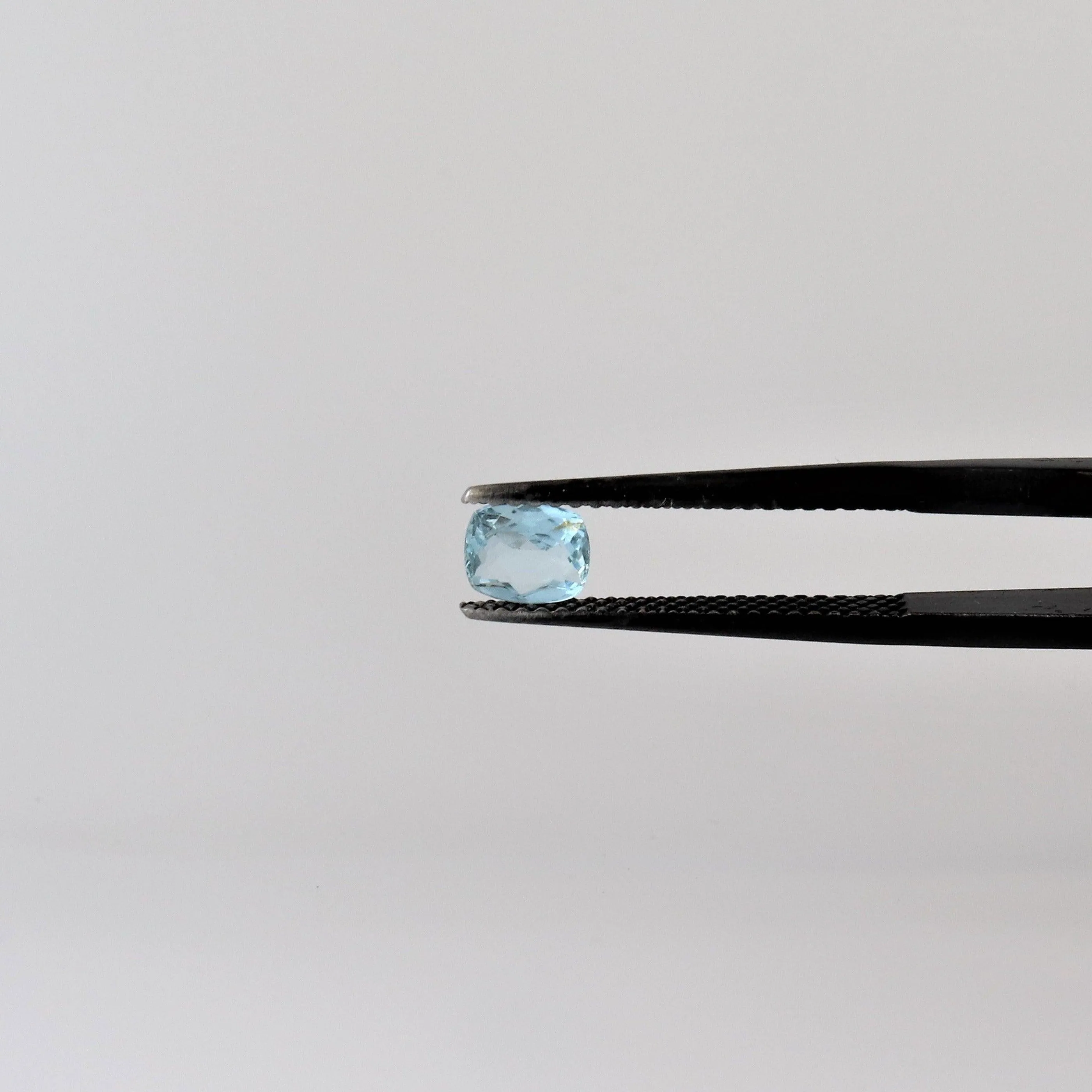 4.5mm x 5.3mm Cushion Aquamarine Stone