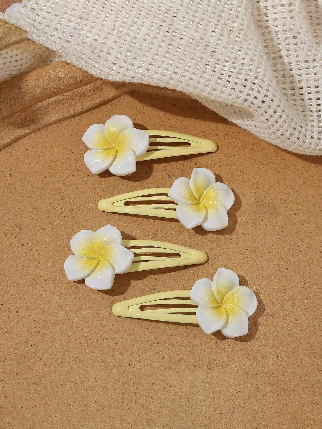 4pcs Pink Strawberry Cute Hair Clips for Bangs And Side Hair for Women Barrette