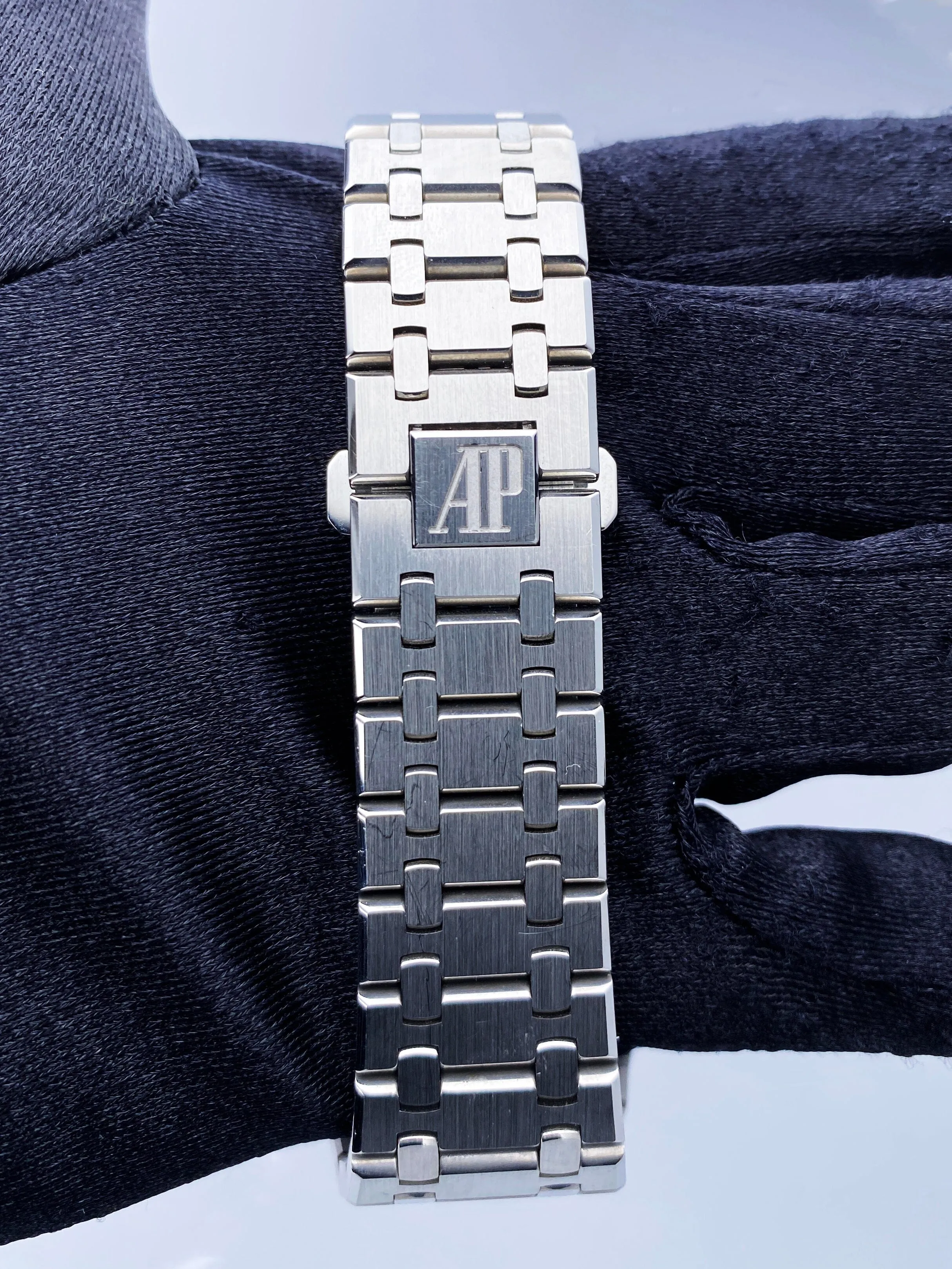 Audemars Piguet Royal Oak 26330ST Steel Mens Watch Box Papers