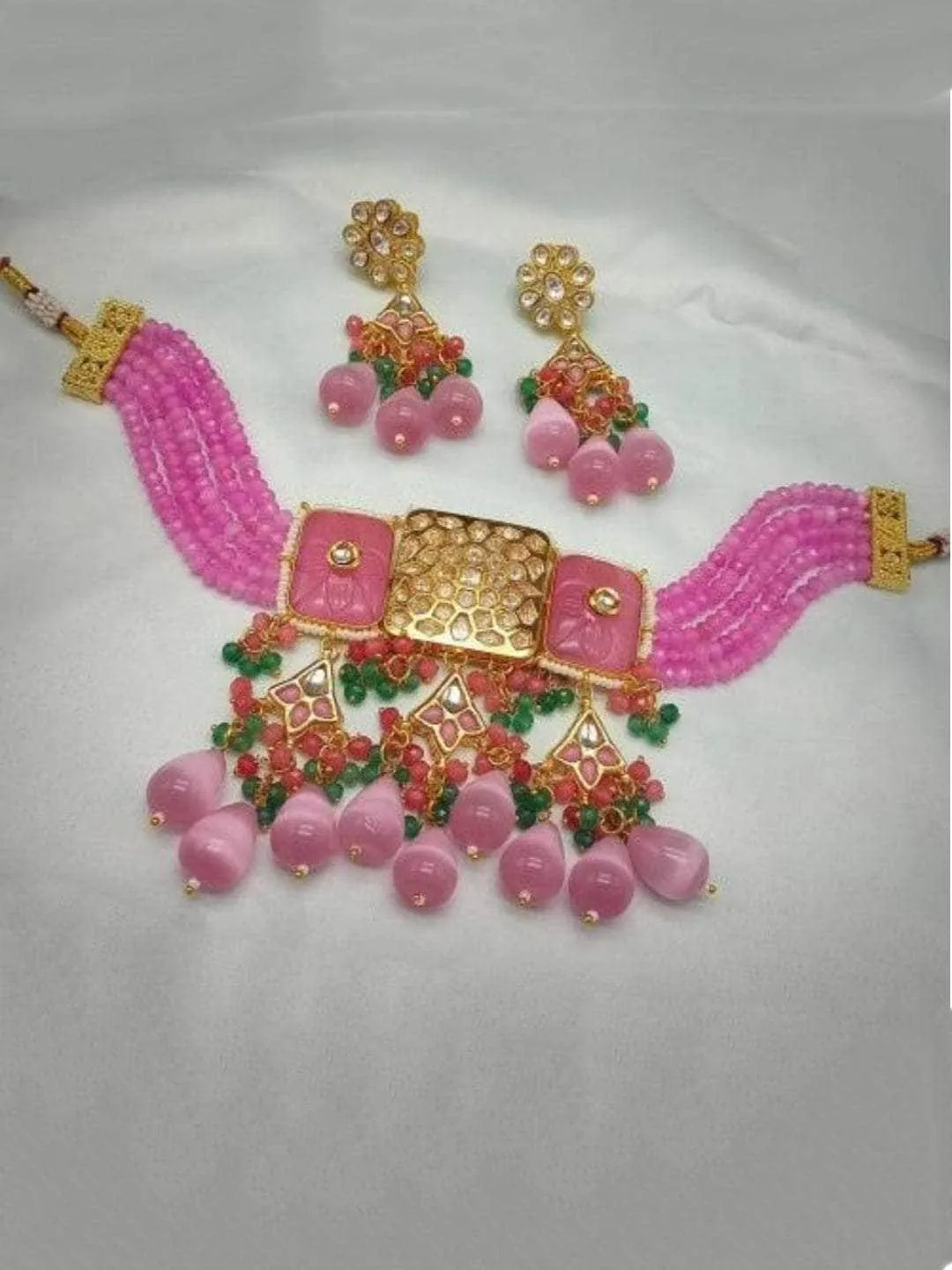 Carved Stone And Kundan Choker