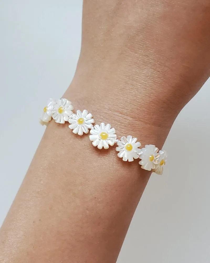 CoutuKitsch Daisy Bracelet