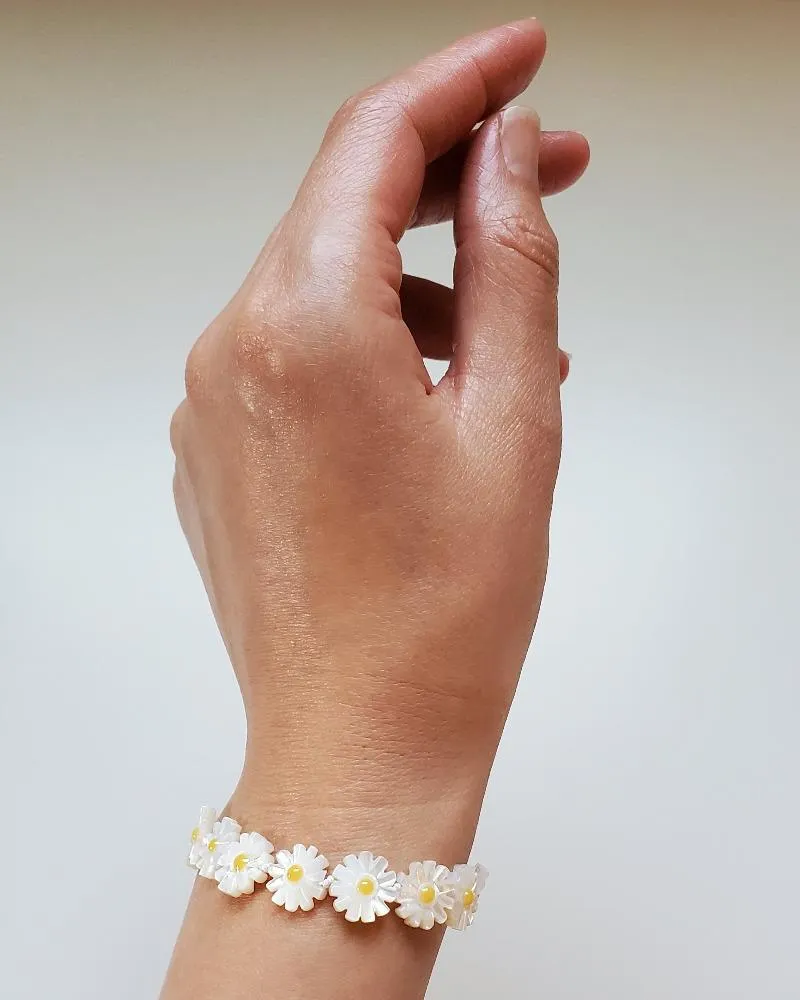 CoutuKitsch Daisy Bracelet