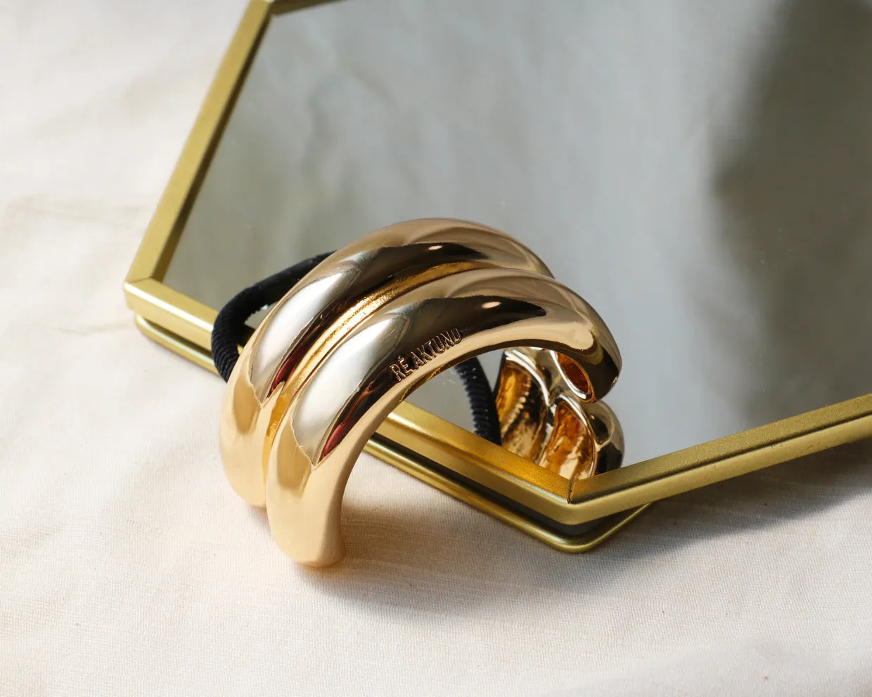 Double Gold Metal Ring Pony