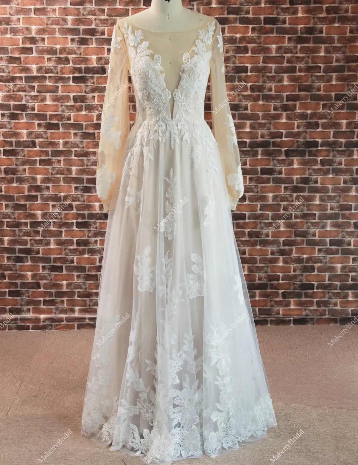 Elegant Princess Long-Sleeve A Line Lace Wedding Dress