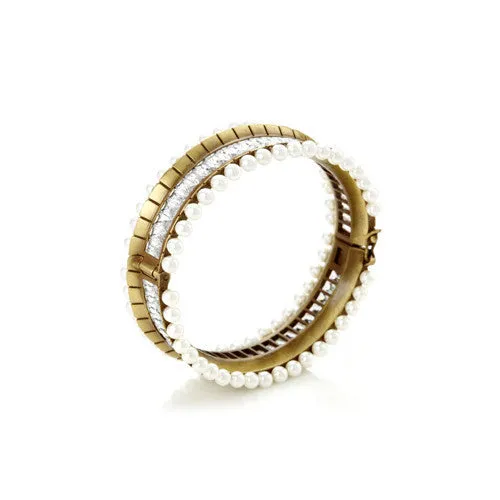 Floating Pearl Bangle