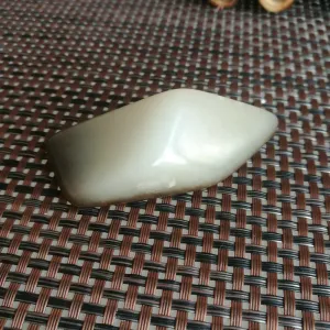 Natural Hetian Jade Rough Nephrite Raw (54g, 7.2X2.5X2.3cm)