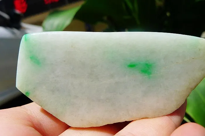 Natural Jade Rough Jadeite Raw (109g,6.9X3.2X2.1cm)