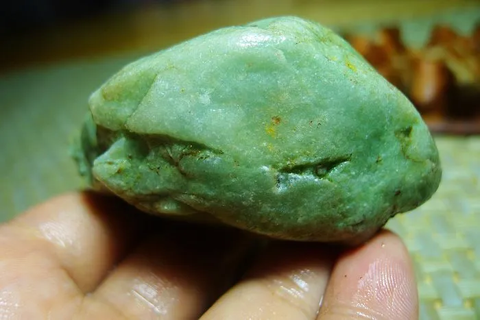 Natural Jade Rough Jadeite Raw (135g,6.8X4.3X3.3cm)