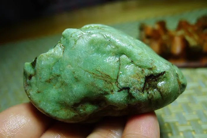 Natural Jade Rough Jadeite Raw (135g,6.8X4.3X3.3cm)