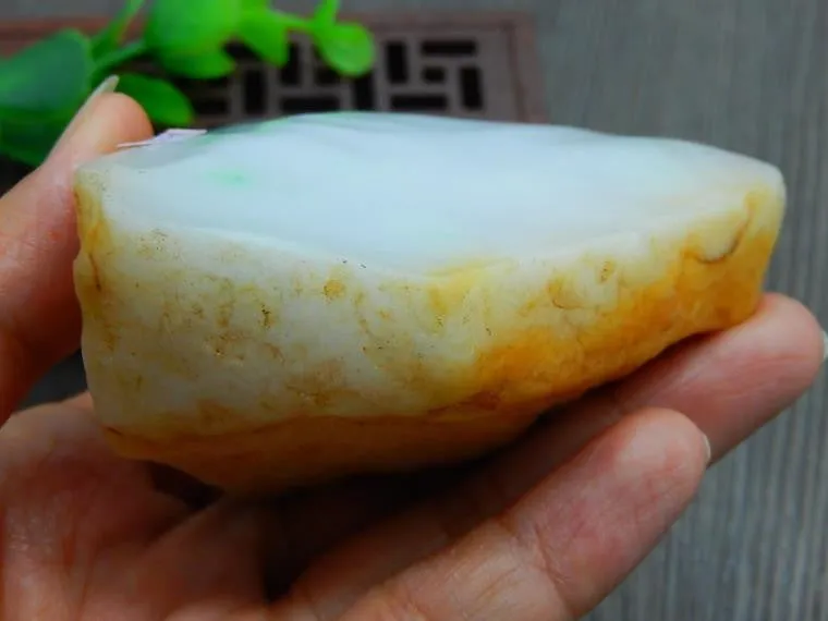 Natural Jade Rough Jadeite Raw (196g, 67X49X44mm)