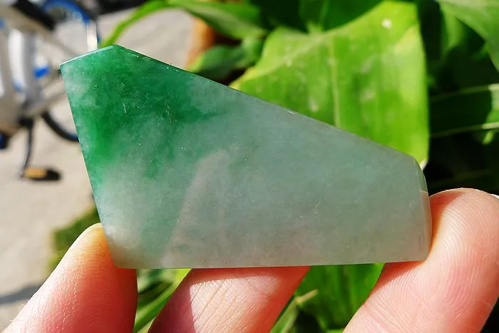 Natural Jade Rough Jadeite Raw (20g,5.6X3.3X0.55cm)