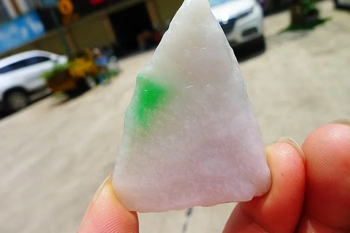 Natural Jade Rough Jadeite Raw (27g,5.2X3.7X1.1cm)