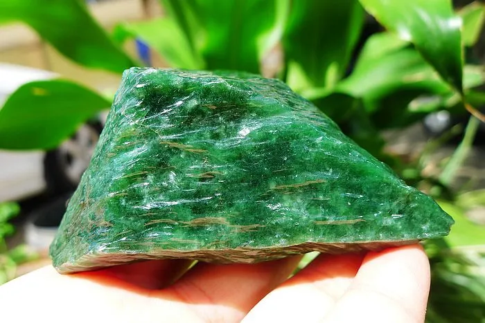 Natural Jade Rough Jadeite Raw (289g,8.3X6.5X4.2cm)