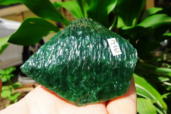 Natural Jade Rough Jadeite Raw (289g,8.3X6.5X4.2cm)