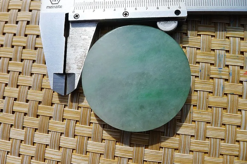 Natural Jade Rough Jadeite Raw (42g,4.8X4.8X0.65cm)