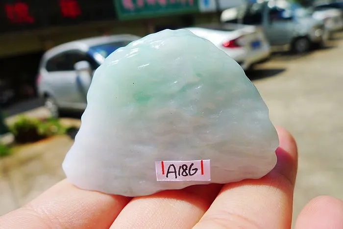 Natural Jade Rough Jadeite Raw (48g,4.9X3.6X1.25cm)