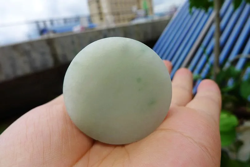 Natural Jade Rough Jadeite Raw (59g,3.9X3.9X1.4cm)