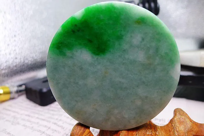 Natural Jade Rough Jadeite Raw (66g,5.5X0.8cm)