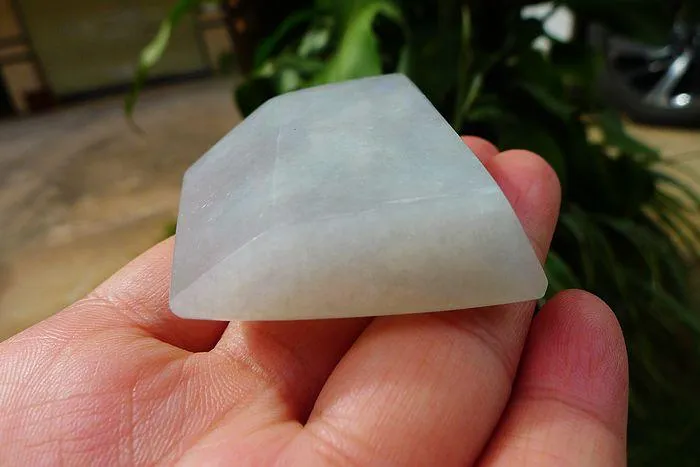 Natural Jade Rough Jadeite Raw (72g,4.3X4.1X1.55cm)