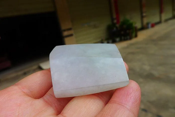 Natural Jade Rough Jadeite Raw (72g,4.3X4.1X1.55cm)