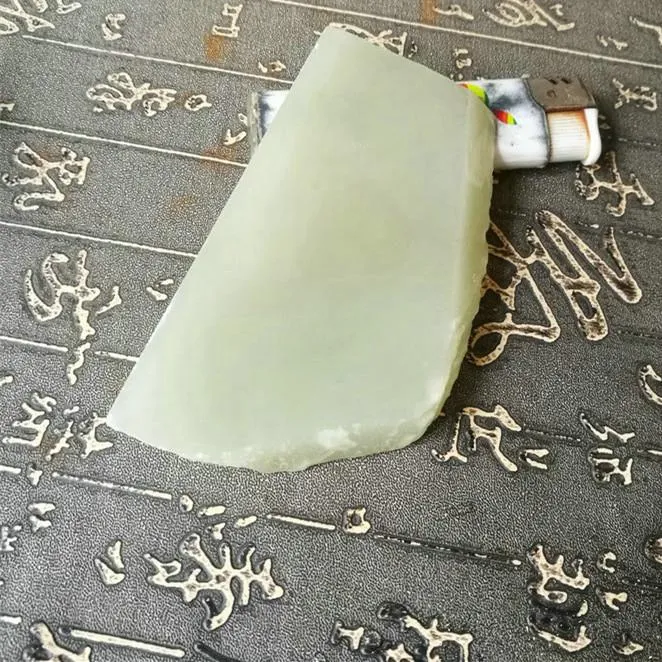 Natural Kunlun Jade Rough Nephrite Raw (139g, 9.5X5.5X1cm)