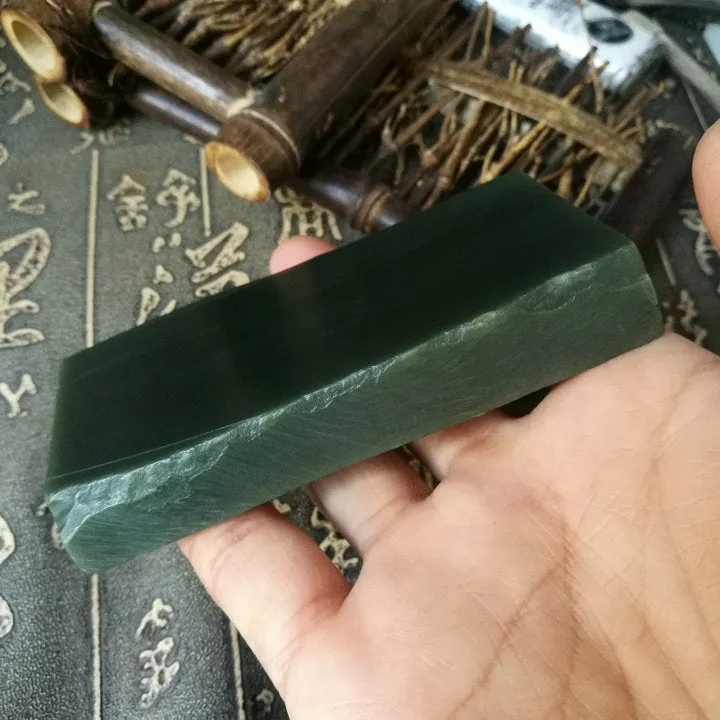 Natural Kunlun Jade Rough Nephrite Raw (152g, 9X4X1.2cm)