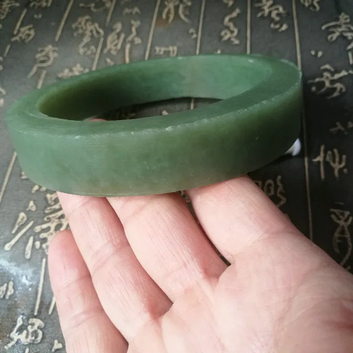 Natural Kunlun Jade Rough Nephrite Raw (168g, 10.3X8.2X1.8cm)