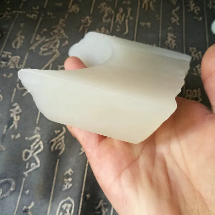 Natural Kunlun Jade Rough Nephrite Raw (319g, 8X4X2.8cm)