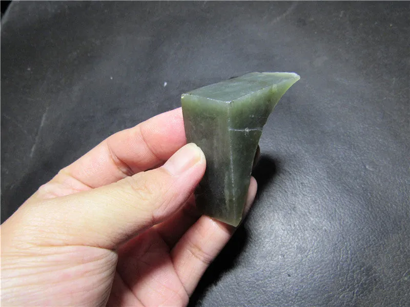 Natural Kunlun Jade Rough Nephrite Raw (51.17g, 50X47X21mm)