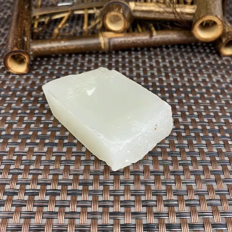 Natural Kunlun Jade Rough Nephrite Raw (60g,5.0X3.3X1.3cm)