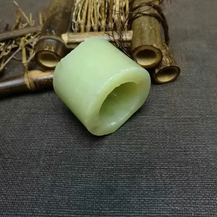 Natural Kunlun Jade Rough Nephrite Raw (61g,3.9X2.9cm)