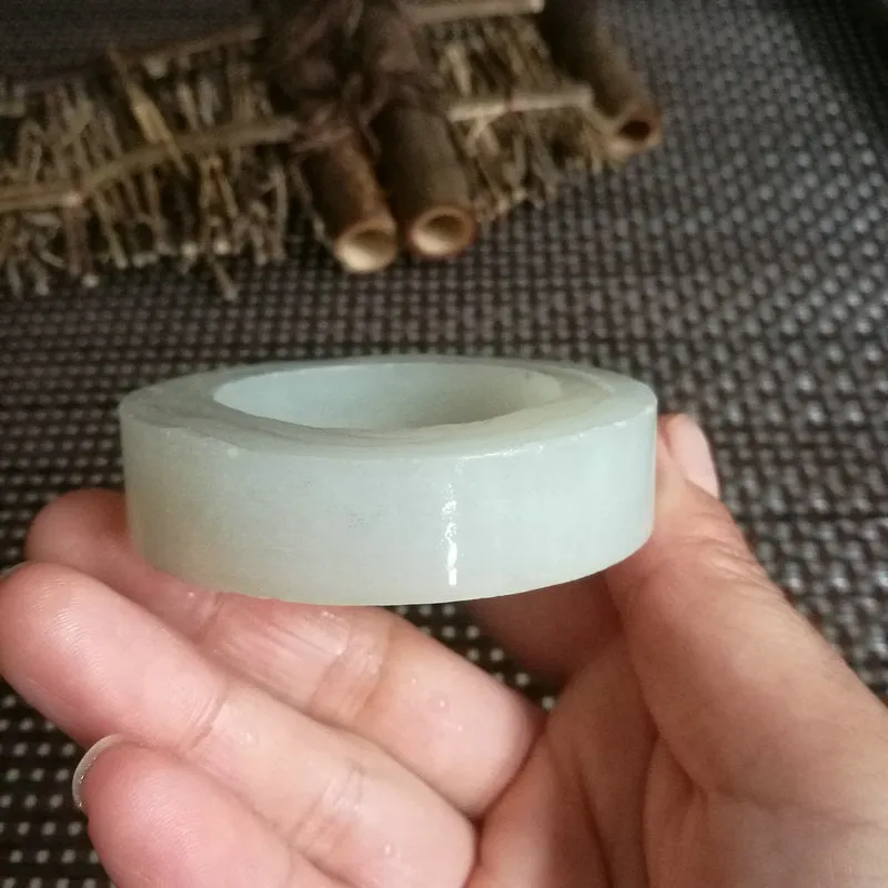 Natural Kunlun Jade Rough Nephrite Raw (77g, 6.1X4X1.5cm)