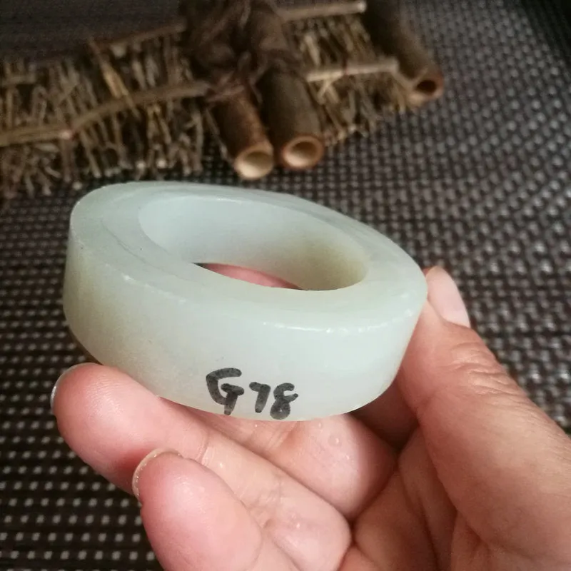 Natural Kunlun Jade Rough Nephrite Raw (77g, 6.1X4X1.5cm)