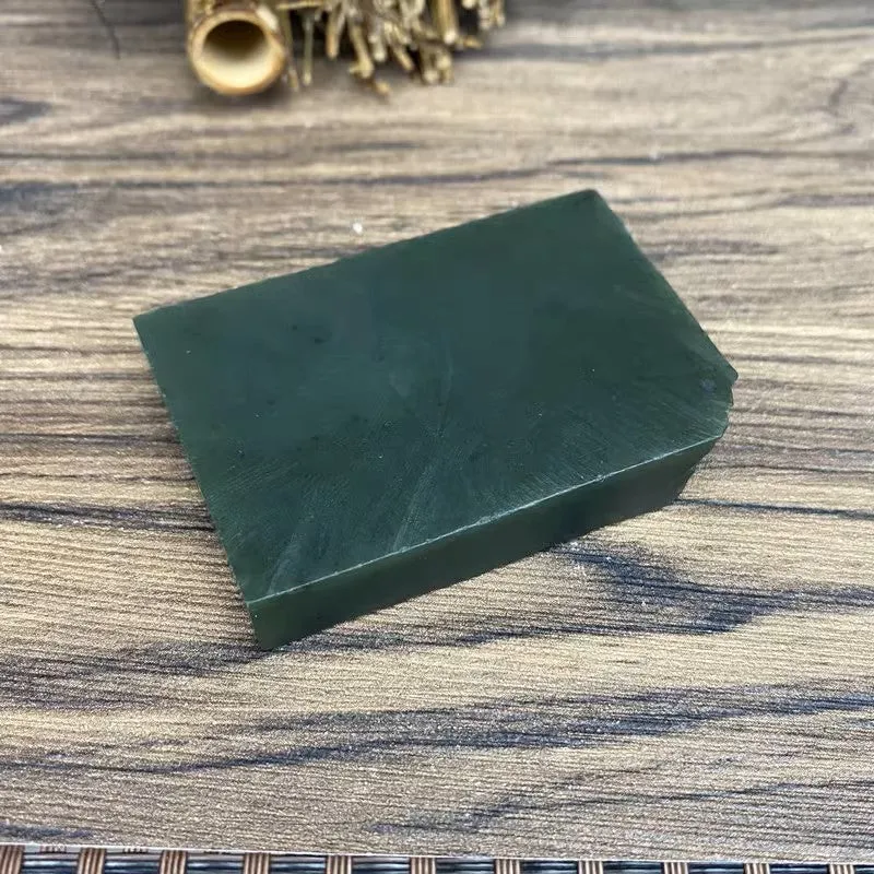 Natural Kunlun Jade Rough Nephrite Raw (90g,6.2X4.4X1.0cm)