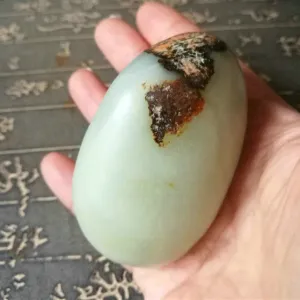 Natural Siberian Jade Rough Nephrite Raw (204g, 7.2X4.5X3.5cm)