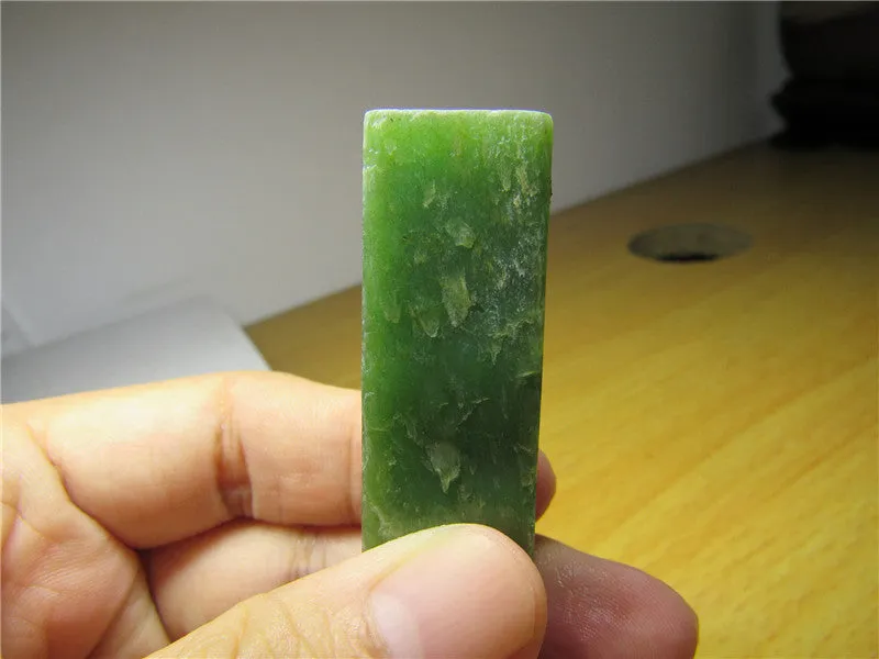 Natural Siberian Jade Rough Russia nephrite Raw (32.36g, 50X18X11mm)