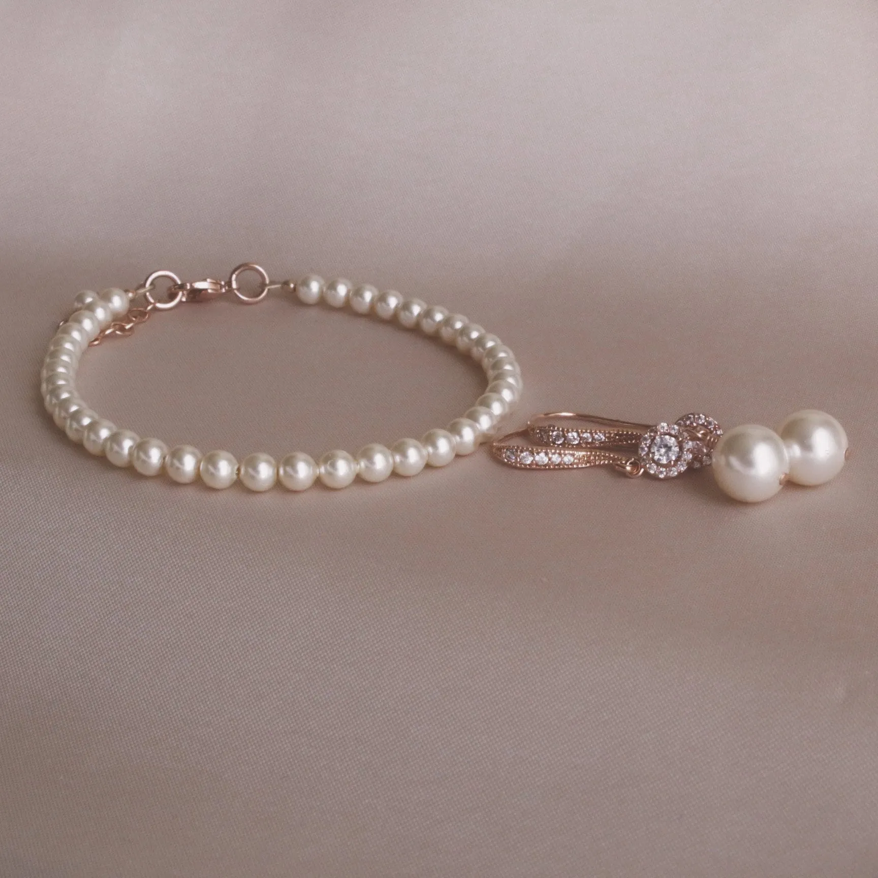 Pearl & Rose Gold Dangle Earring & Bracelet Set