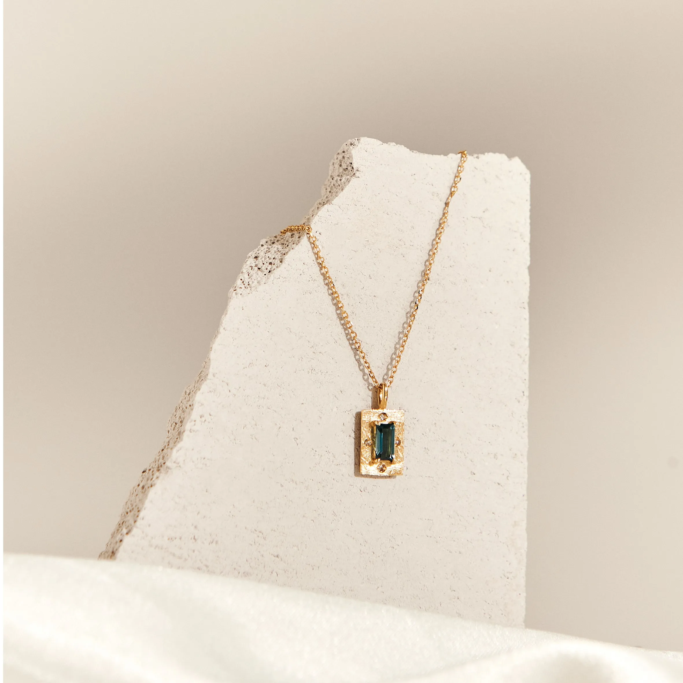 Throne Necklace - 14K/ 18K Gold