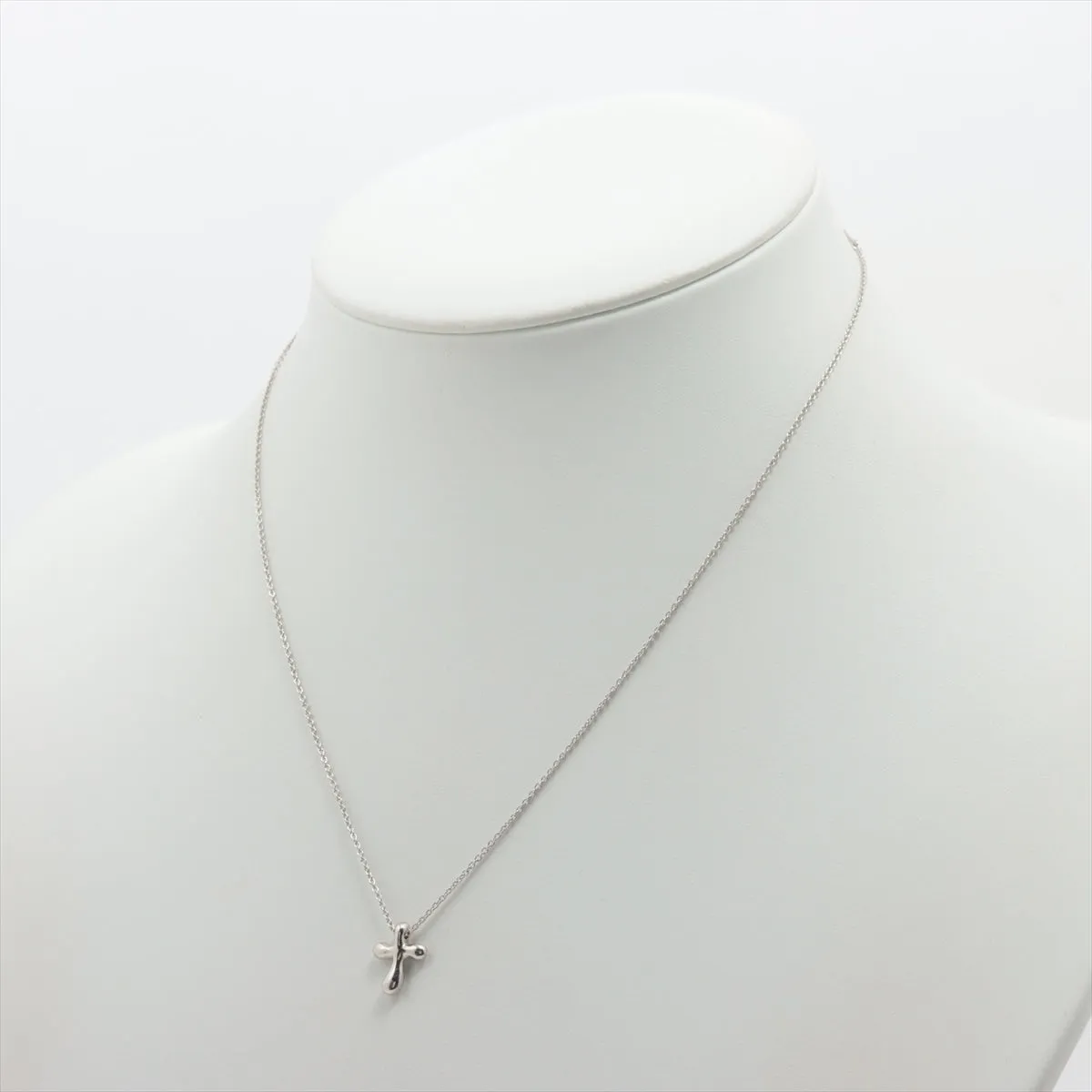 Tiffany & Co.Small Cross Pendant Necklace Platinum